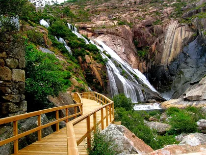 EZARO Waterfall